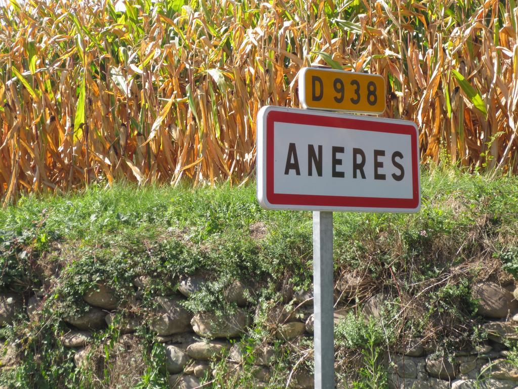 Gite Les Arrebourits 4 Etoiles Aneres Exteriör bild